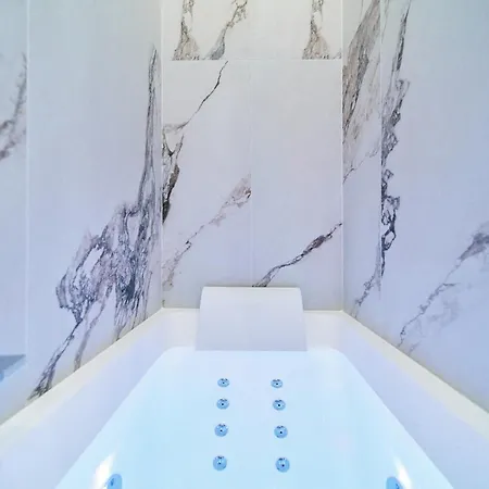 Apartament Lavie Maison Marais Sauna Hot Tub *