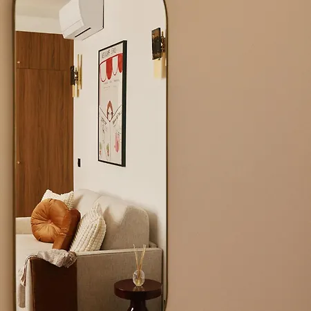 Lavie Maison Marais Sauna Hot Tub * Paris