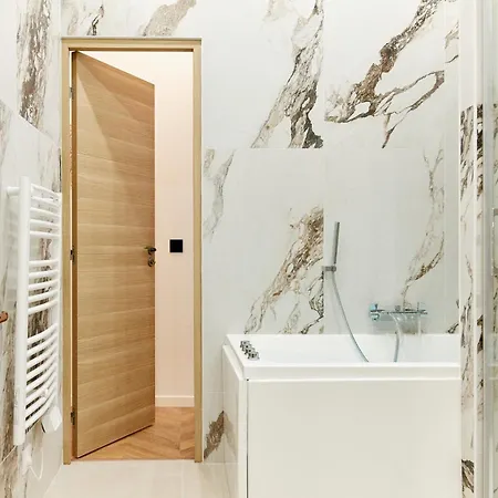 Lavie Maison Marais Sauna Hot Tub * パリ